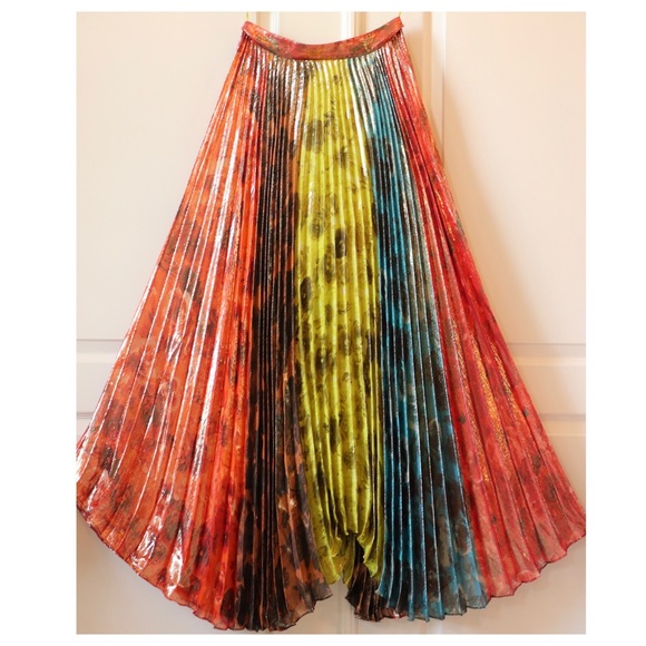 ALICE + OLIVIA Katz Sunburst Pleated Maxi Skirt - Picture 12 of 15
